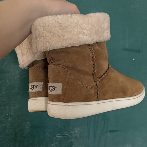 UGG Mika Bootie/Sneaker Foldover Cuff Cognac Women's Size 8.5 Like New - Picture 7 of 9